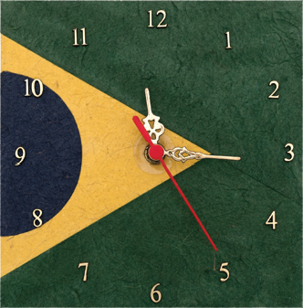 Relógio em papel artesanal